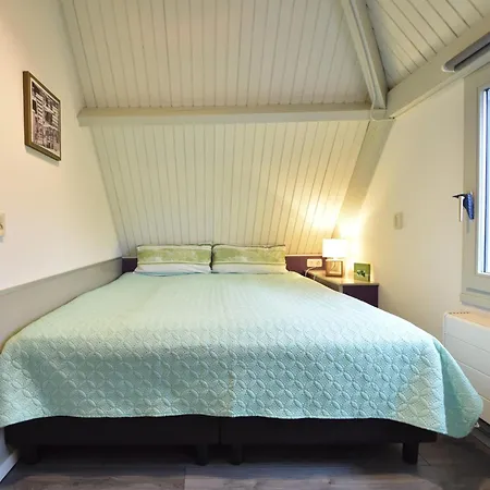 De Zeediek Holiday home