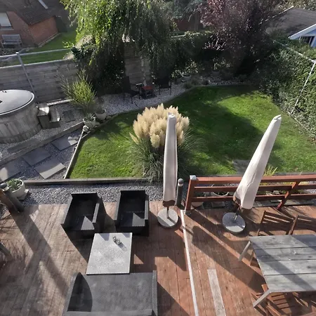 De Zeediek Holiday home *