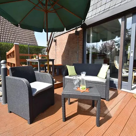 De Zeediek Holiday home